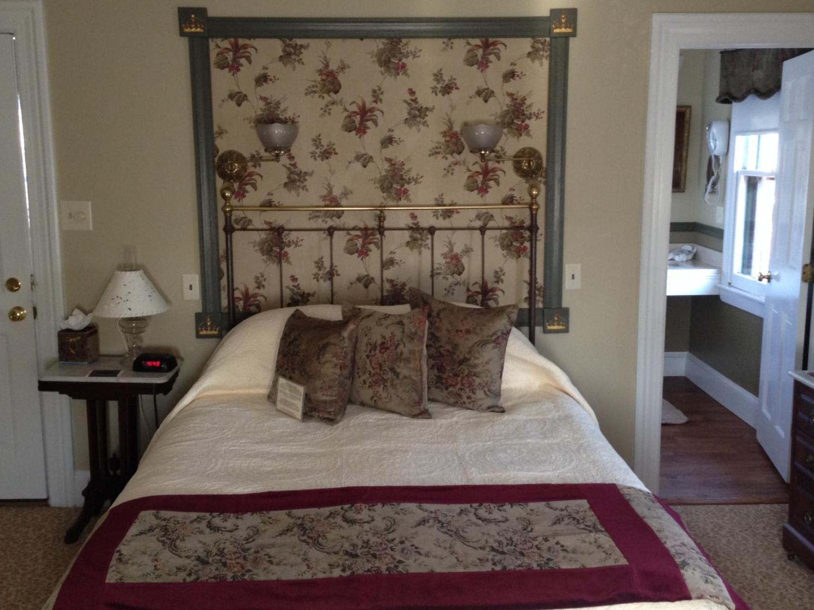 The Queen Victoria Bed and Breakfast Cape May Εξωτερικό φωτογραφία