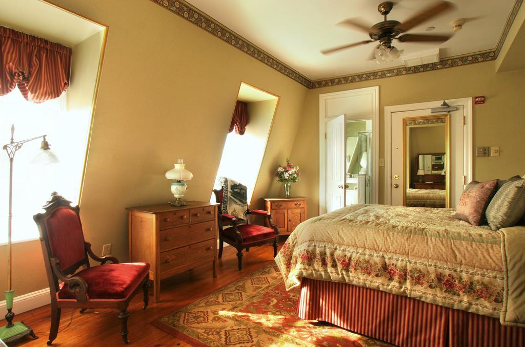 The Queen Victoria Bed and Breakfast Cape May Εξωτερικό φωτογραφία