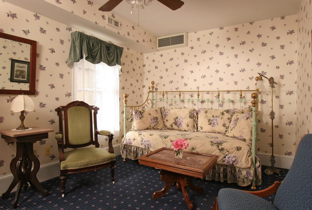 The Queen Victoria Bed and Breakfast Cape May Εξωτερικό φωτογραφία